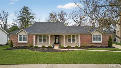 $559,000 | 14949 Royalbrook Drive, Chesterfield, MO 63017