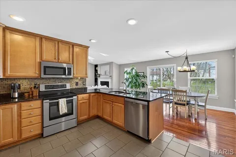 $559,000 | 14949 Royalbrook Drive, Chesterfield, MO 63017