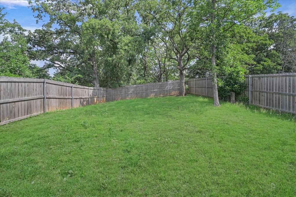 501 East Day Street Denison, TX 75021 - Photo 26 of 28