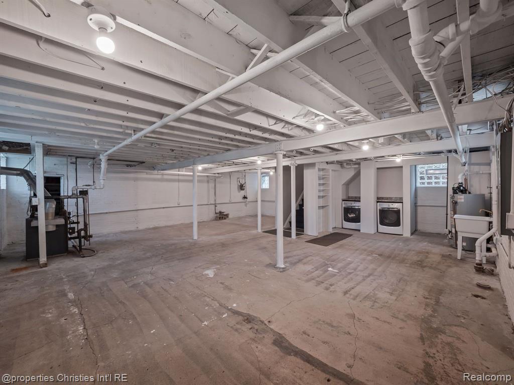 10 Atkinson Street Detroit, MI 48202 - Photo 30 of 33