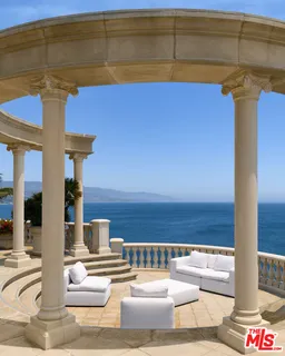 $90,000,000 | 28824 Cliffside Drive, Malibu, CA 90265