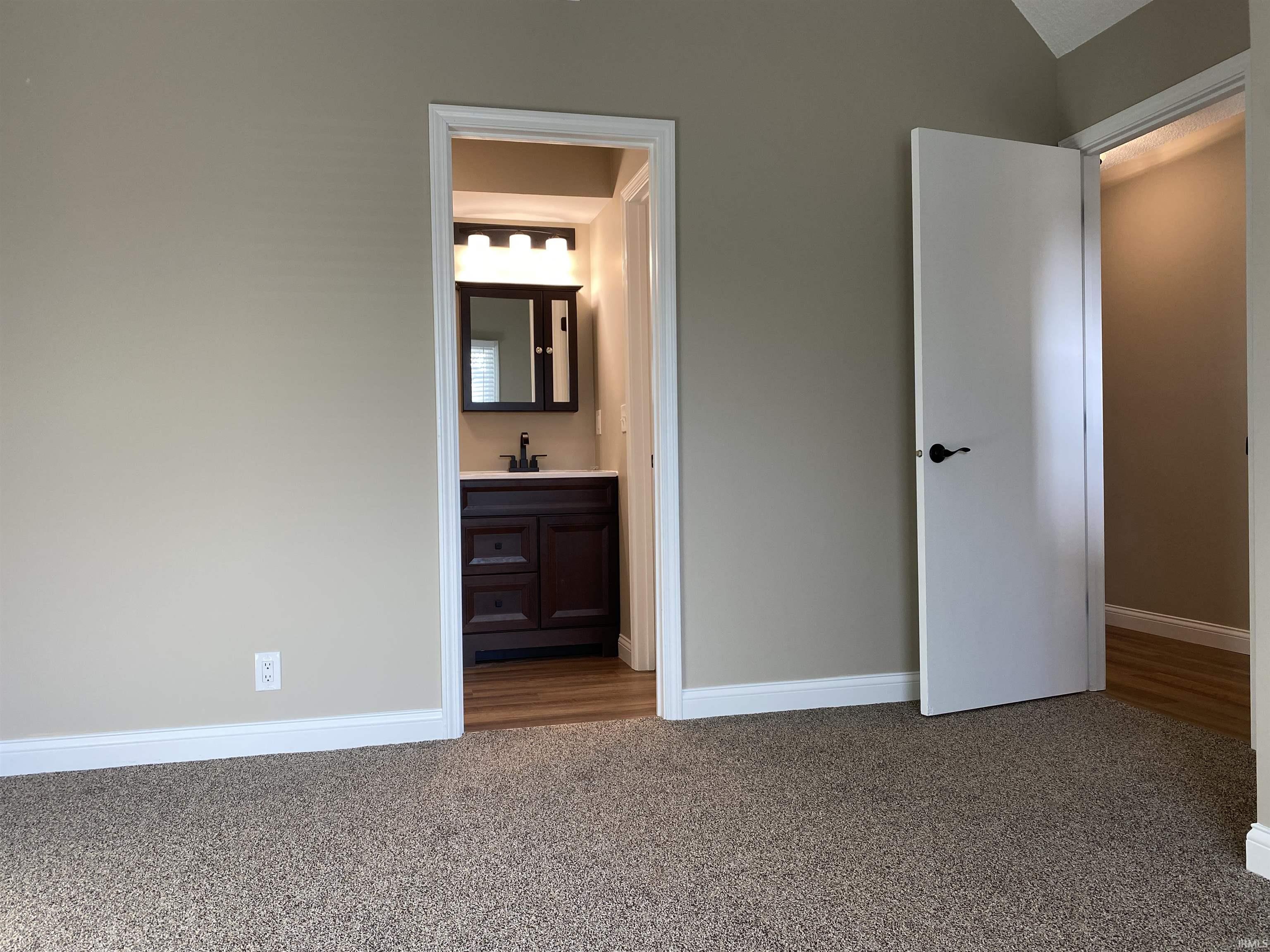 5902 Lisa Lane Newburgh, IN 47630 - Photo 10 of 18
