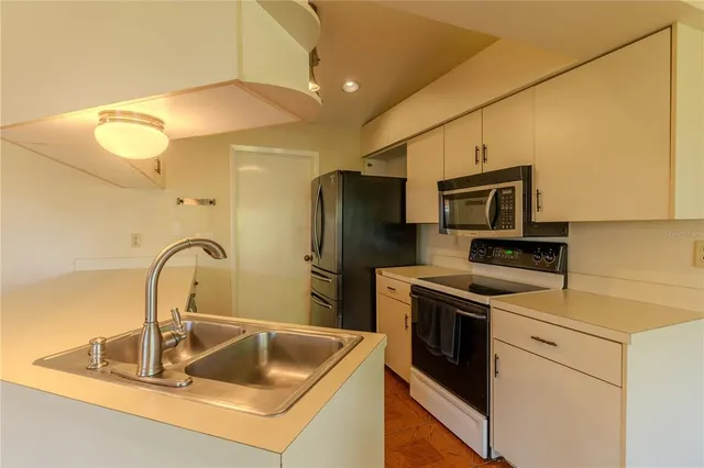 $280,000 | 94 Lake Daisy Boulevard, Winter Haven, FL 33884