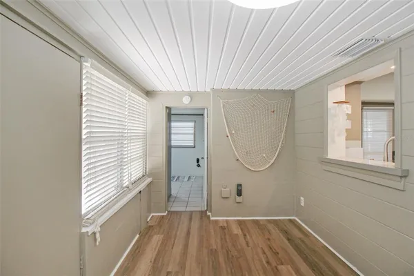 $4,300 | 2403 19th Avenue West, Bradenton, FL 34205