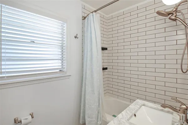 $4,300 | 2403 19th Avenue West, Bradenton, FL 34205