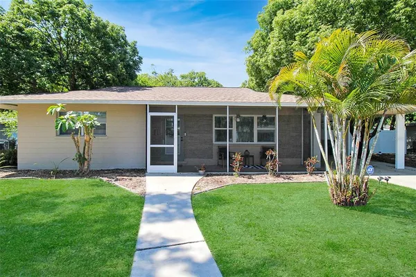 $4,300 | 2403 19th Avenue West, Bradenton, FL 34205