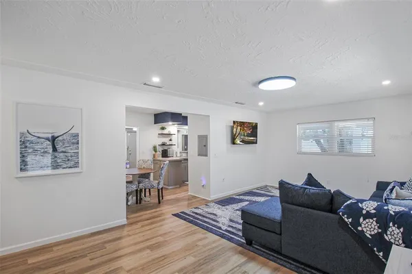 $4,300 | 2403 19th Avenue West, Bradenton, FL 34205