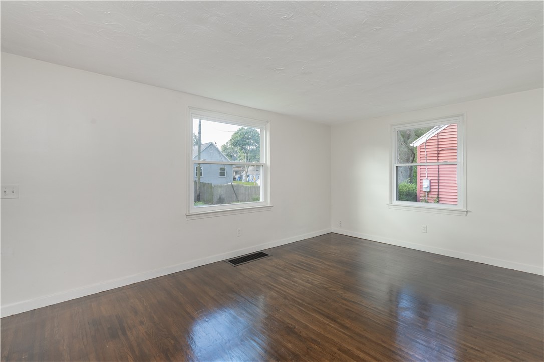 26 Galena Street Rochester, NY 14612 - Photo 8 of 45