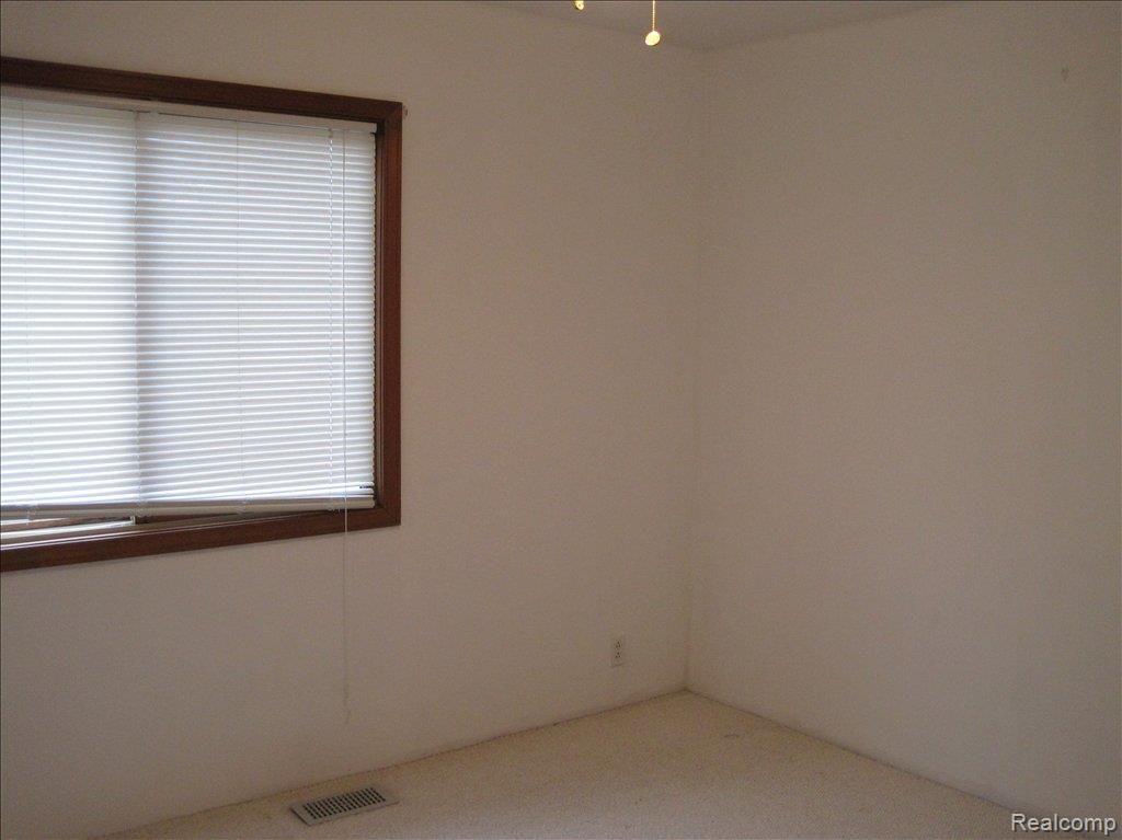 48770 Bemis Road Belleville, MI 48111 - Photo 11 of 20 Bedroom 2