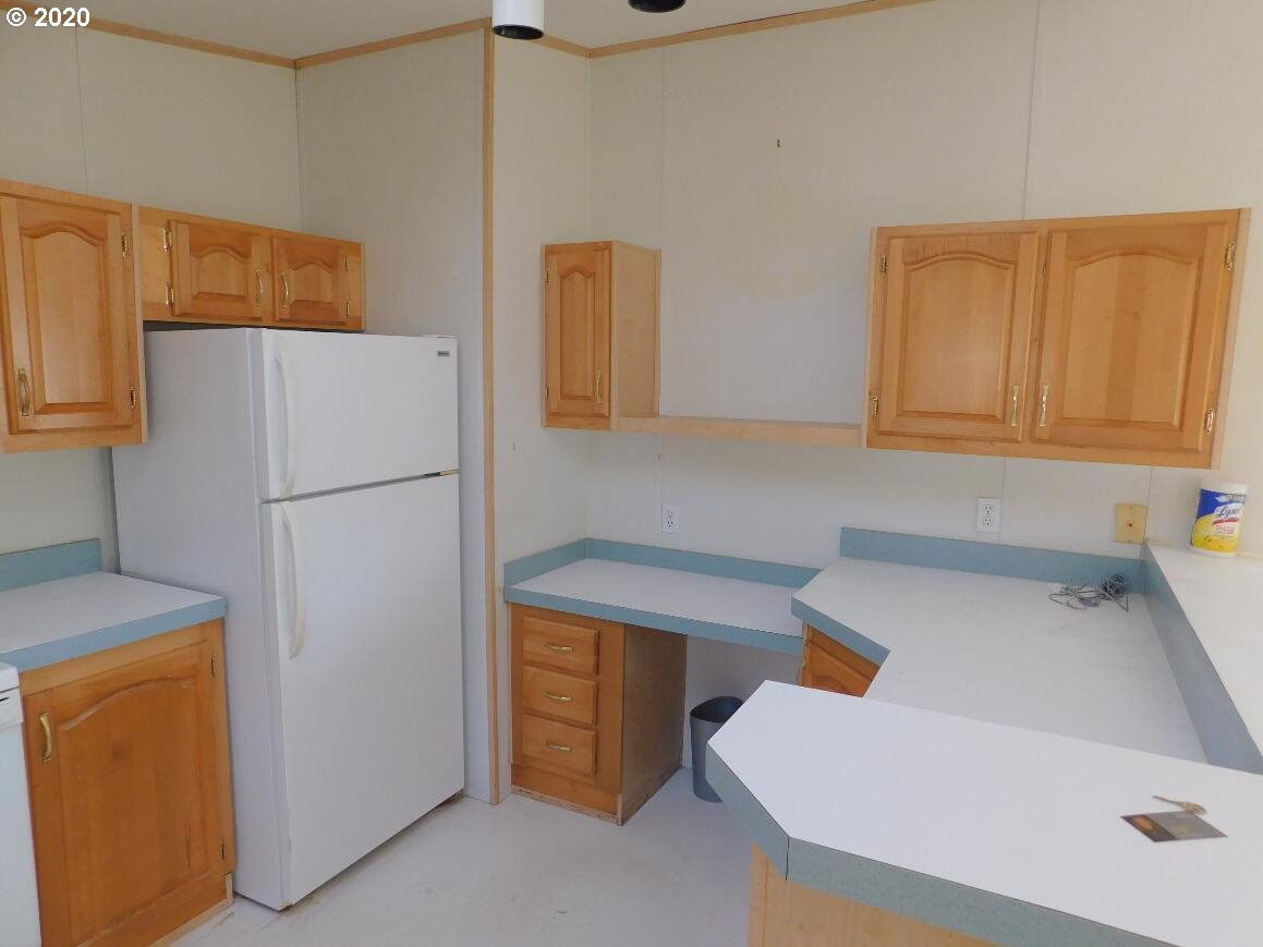 96465 Coverdell Road, Unit 35 Brookings, OR 97415 - Photo 3 of 9