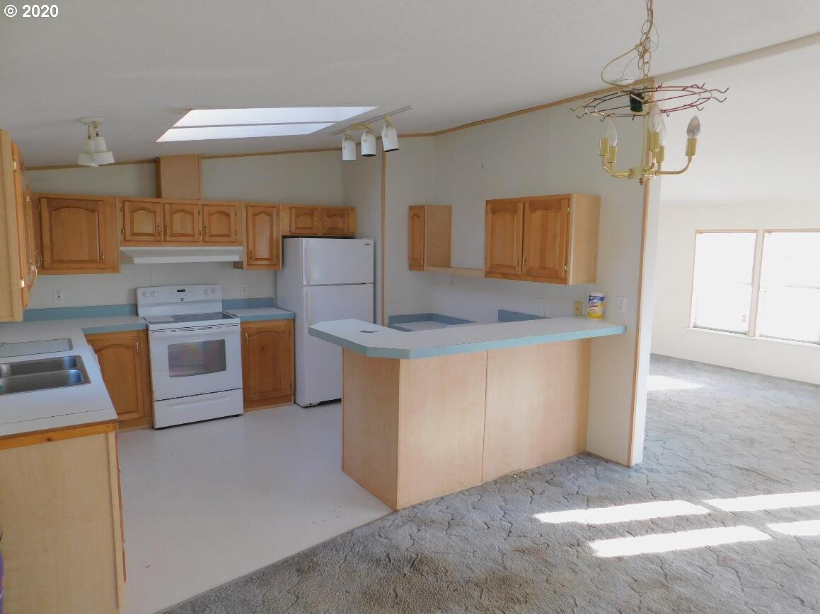 96465 Coverdell Road, Unit 35 Brookings, OR 97415 - Photo 4 of 9