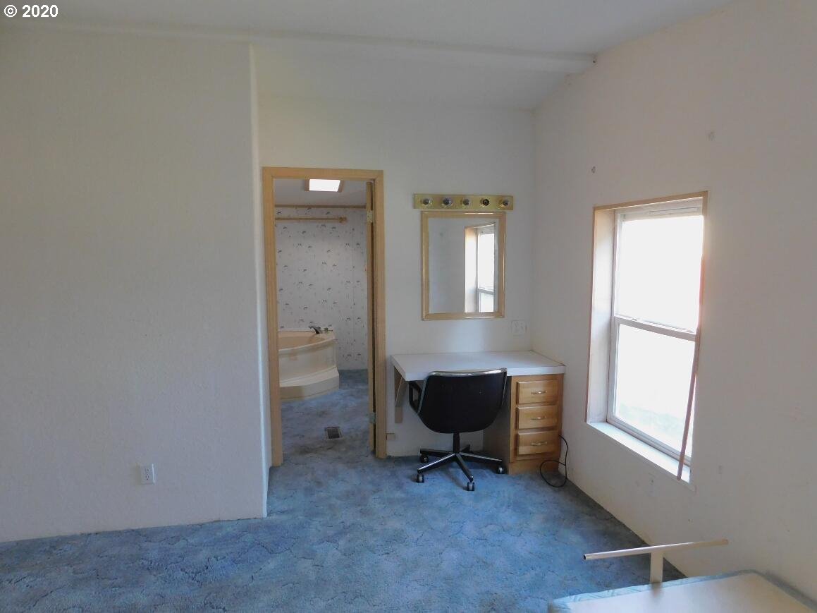 96465 Coverdell Road, Unit 35 Brookings, OR 97415 - Photo 6 of 9