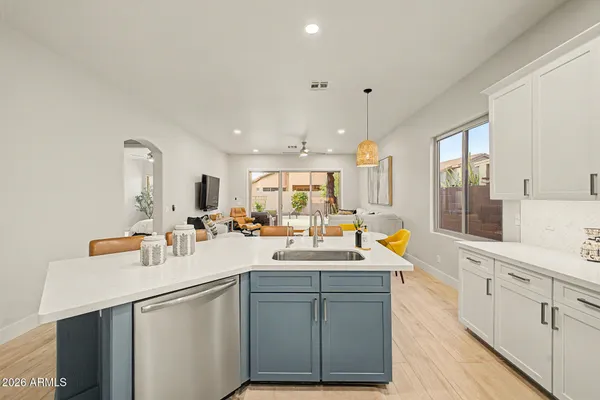 $659,900 | 7236 West Paradise Lane, Peoria, AZ 85382