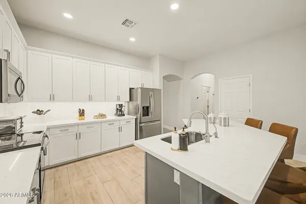 $659,900 | 7236 West Paradise Lane, Peoria, AZ 85382
