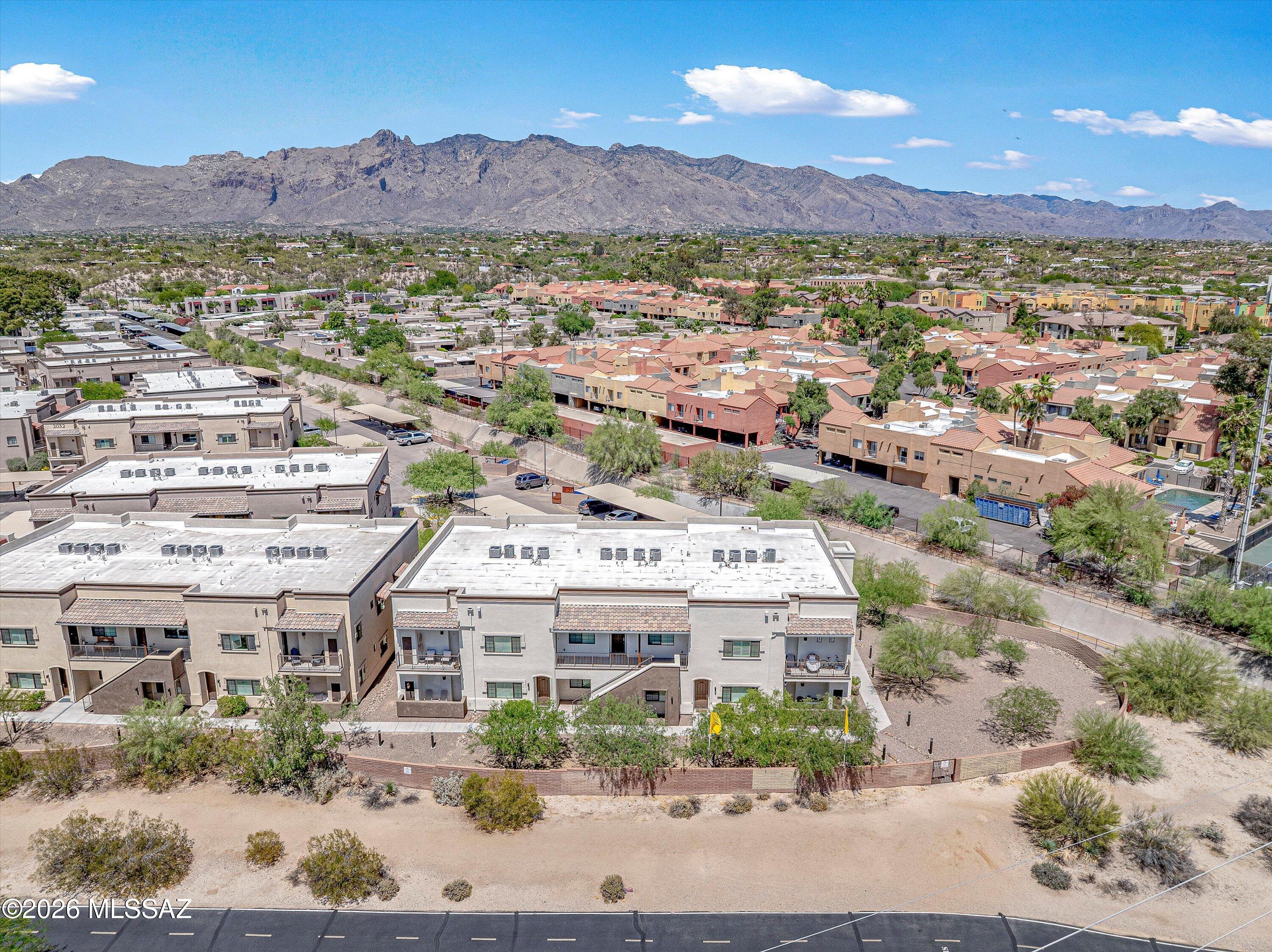 2042 East River Road, Unit 204 Tucson, AZ 85718 - Photo 2 of 28 01-Aerial View