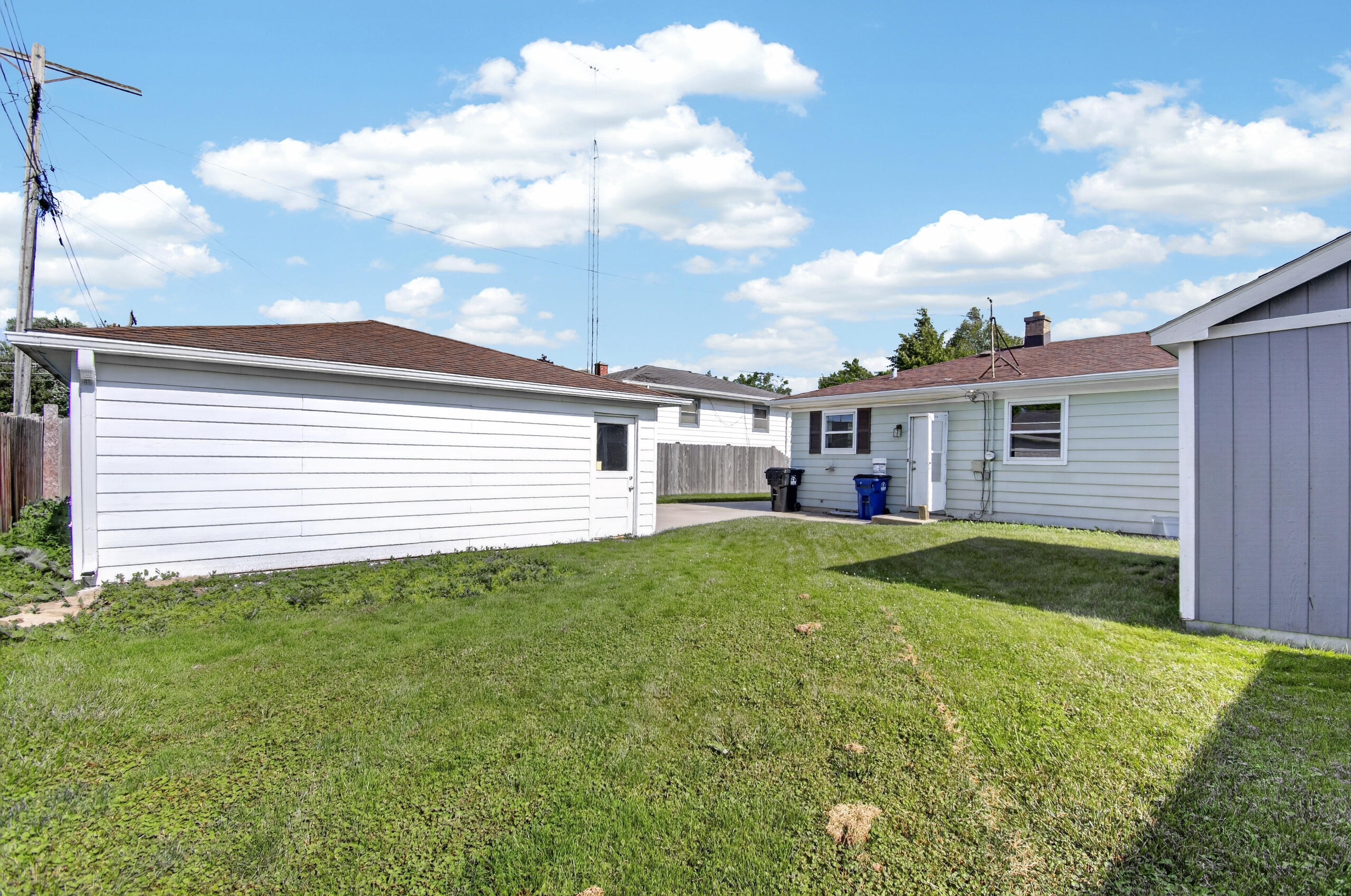 1008 Saxony Drive Racine, WI 53402 - Photo 22 of 23 IMG_4469