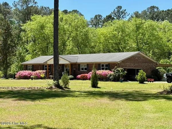 $725,000 | 215 Croatan Lane, New Bern, NC 28562