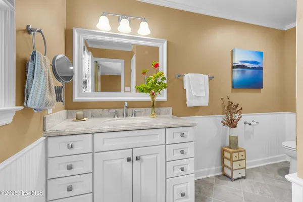 $725,000 | 215 Croatan Lane, New Bern, NC 28562