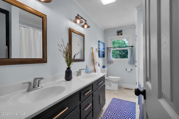 $725,000 | 215 Croatan Lane, New Bern, NC 28562