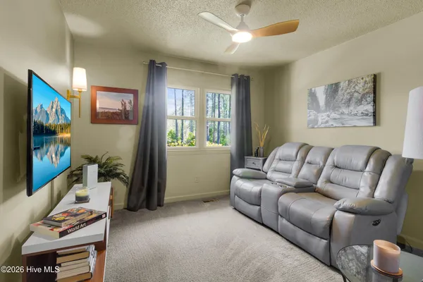 $725,000 | 215 Croatan Lane, New Bern, NC 28562
