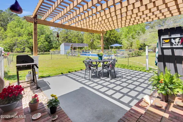 $725,000 | 215 Croatan Lane, New Bern, NC 28562