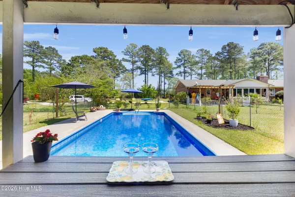$725,000 | 215 Croatan Lane, New Bern, NC 28562