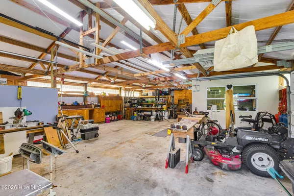 $725,000 | 215 Croatan Lane, New Bern, NC 28562