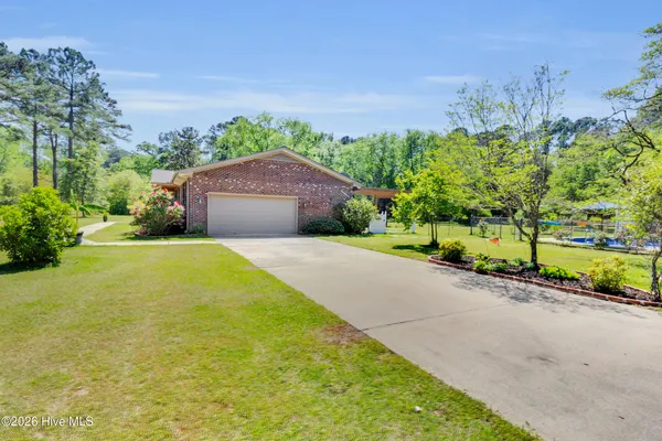 $725,000 | 215 Croatan Lane, New Bern, NC 28562