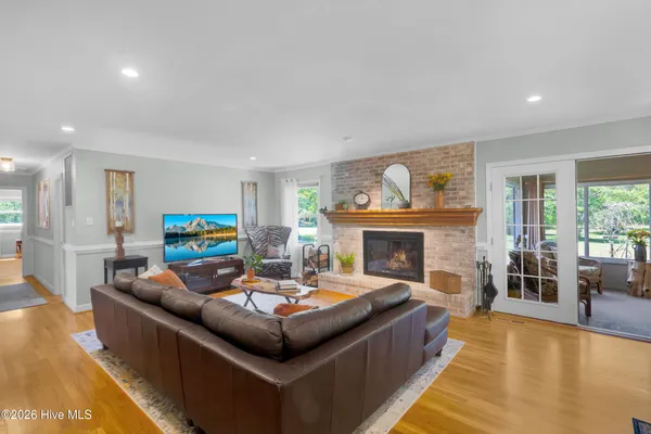 $725,000 | 215 Croatan Lane, New Bern, NC 28562