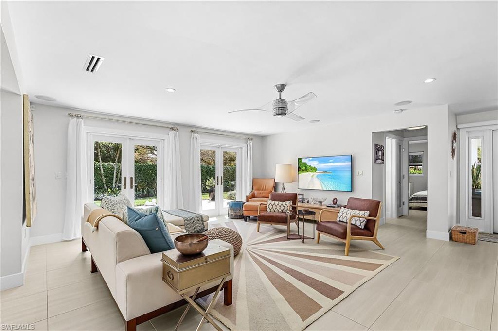 1390 Mandarin Road Naples, FL 34102 - Photo 4 of 38 Gallery Image 4