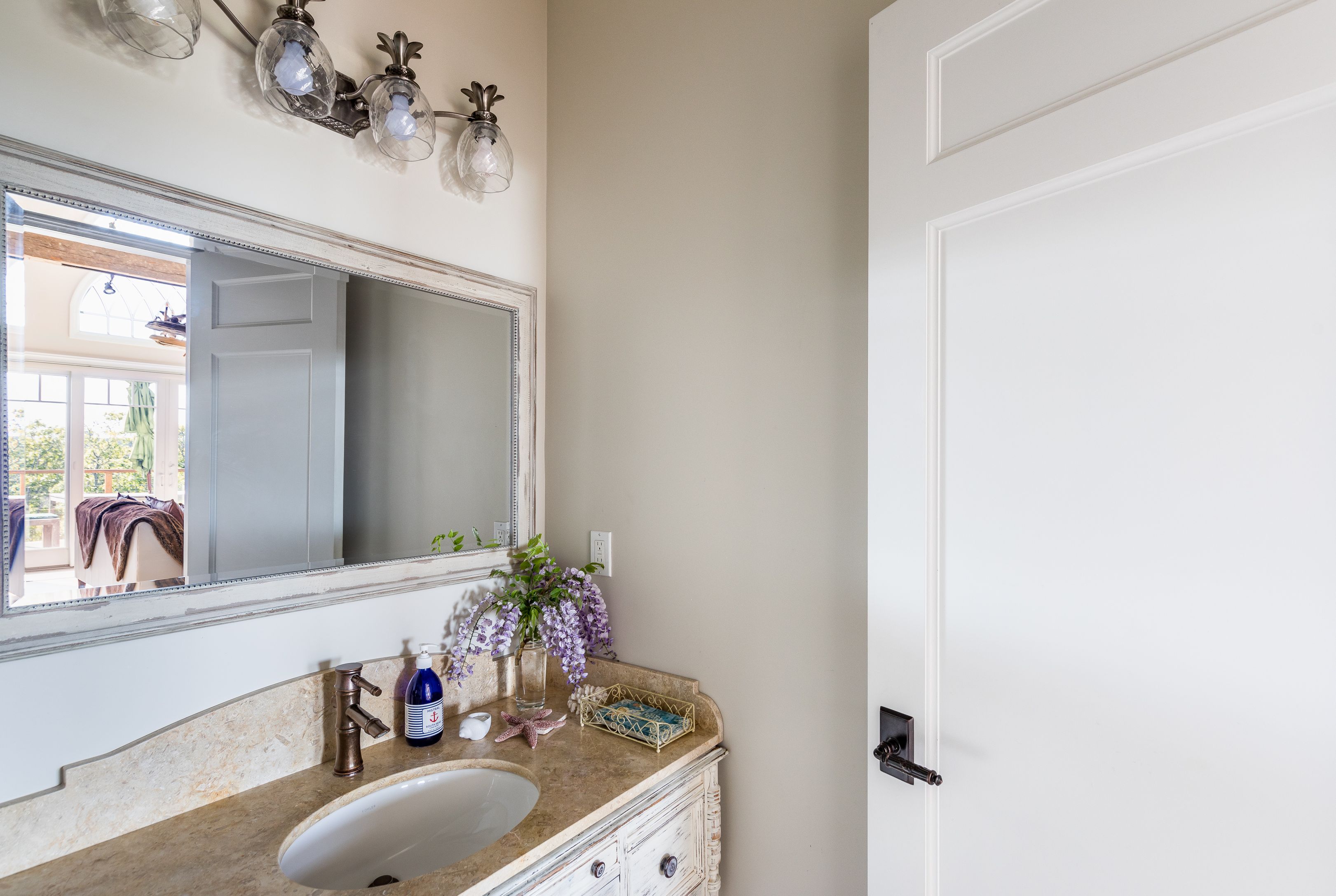 90 Napeague Harbor Road Montauk, NY 11954 - Photo 11 of 27