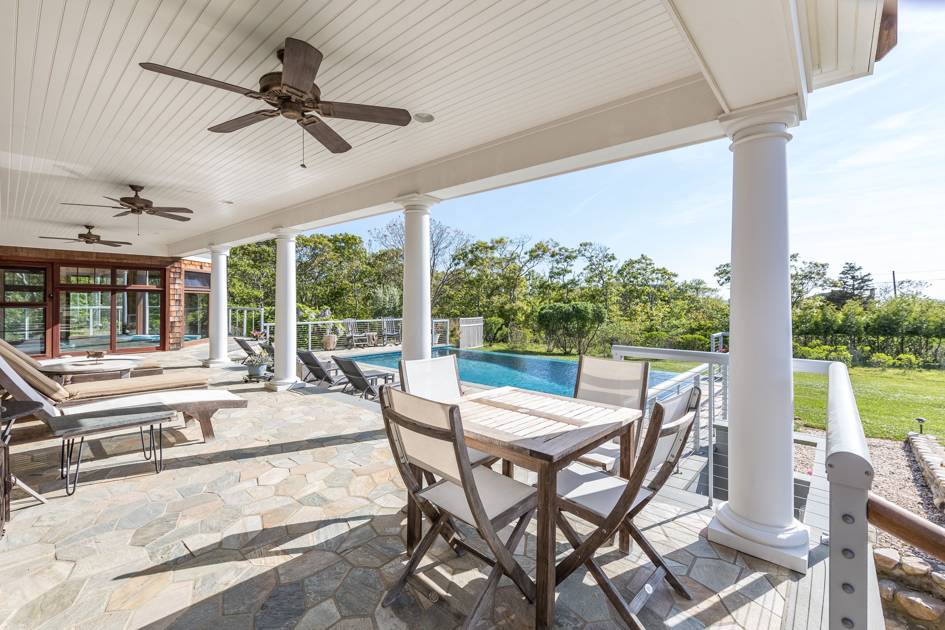 90 Napeague Harbor Road Montauk, NY 11954 - Photo 8 of 27