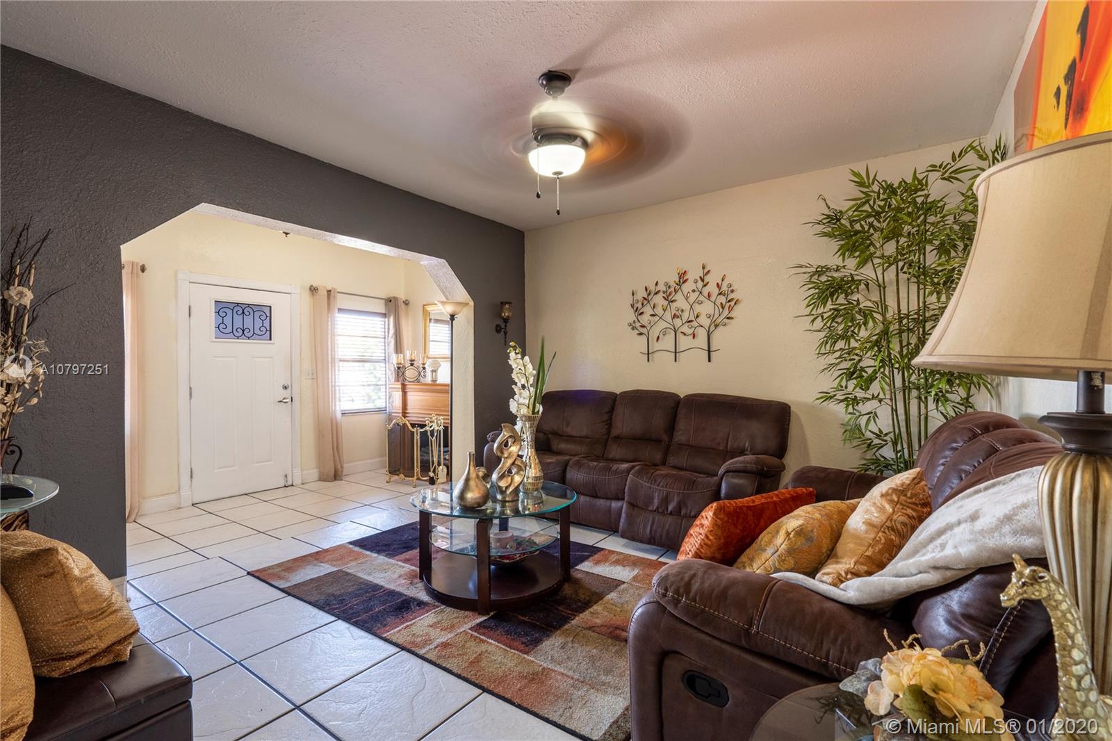 2028 Southwest 5th Street Miami, FL 33135 - Photo 5 of 26 Gallery Image 5