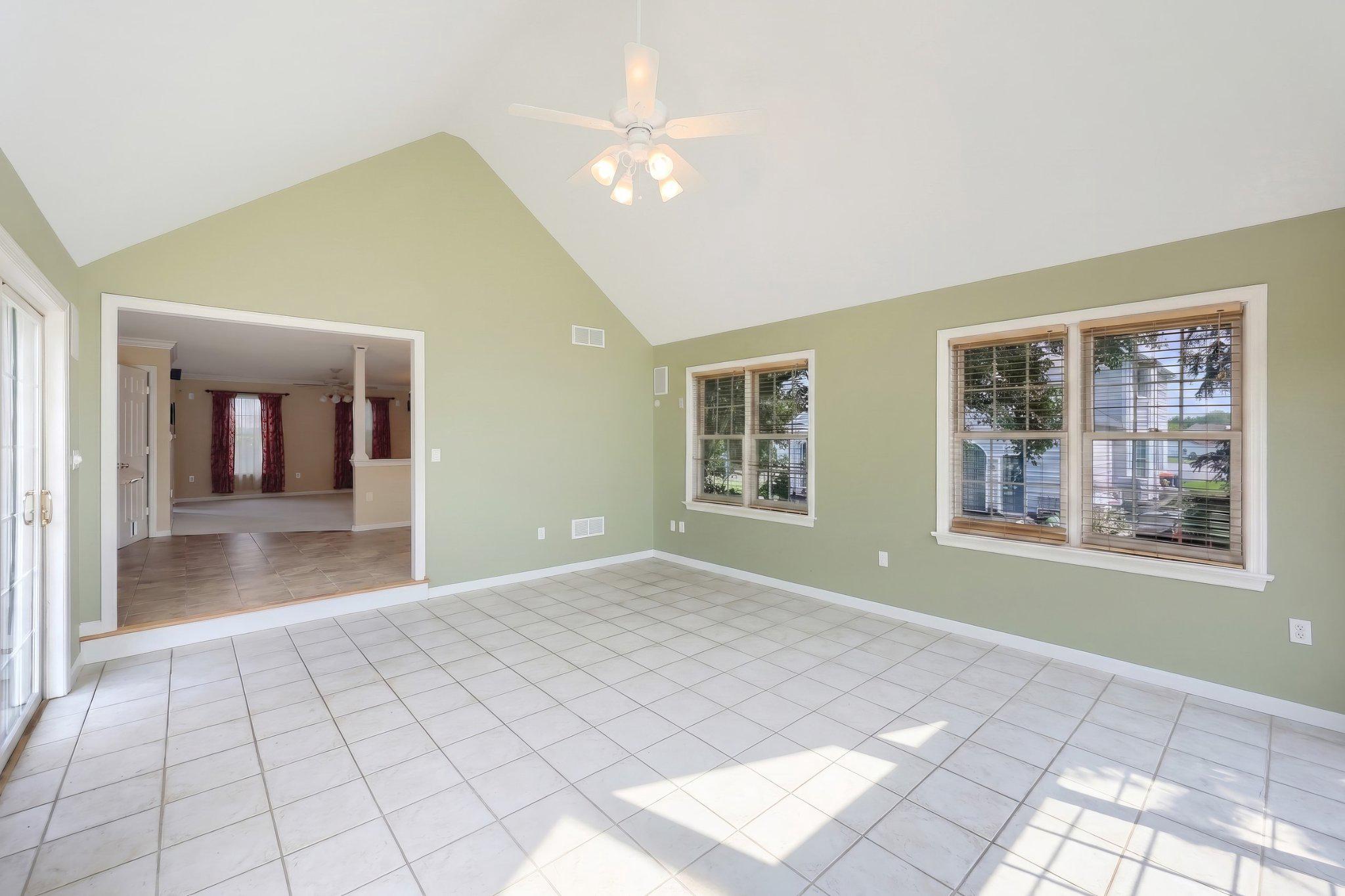 1540 Lilac Road York, PA 17408 - Photo 22 of 74 HUGE SUNROOM