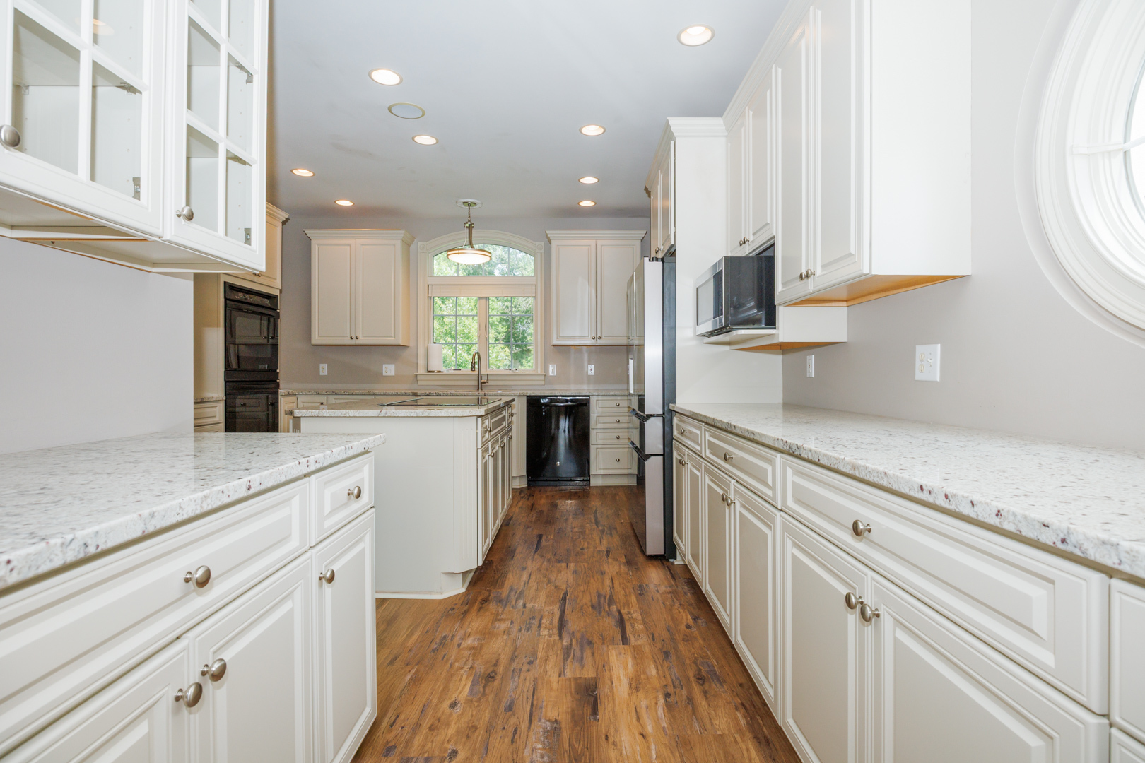 2201 Foxtail Road Bloomington, IL 61704 - Photo 8 of 71 Gallery Image 8