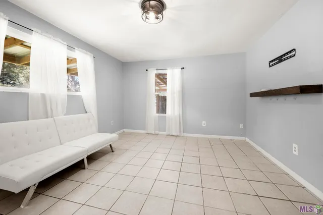 $1,900 | Undisclosed Address, Denham Springs, LA 70726