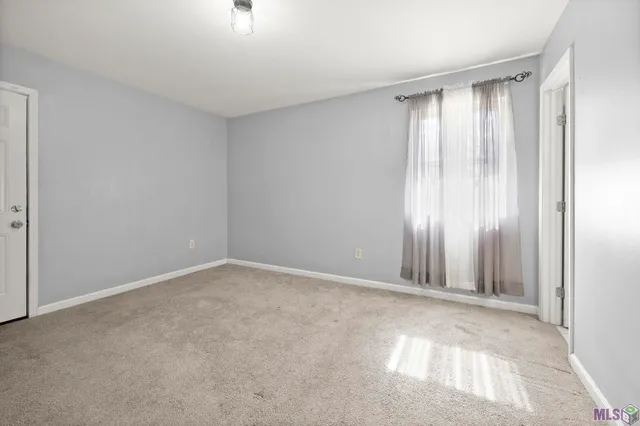 $1,900 | Undisclosed Address, Denham Springs, LA 70726