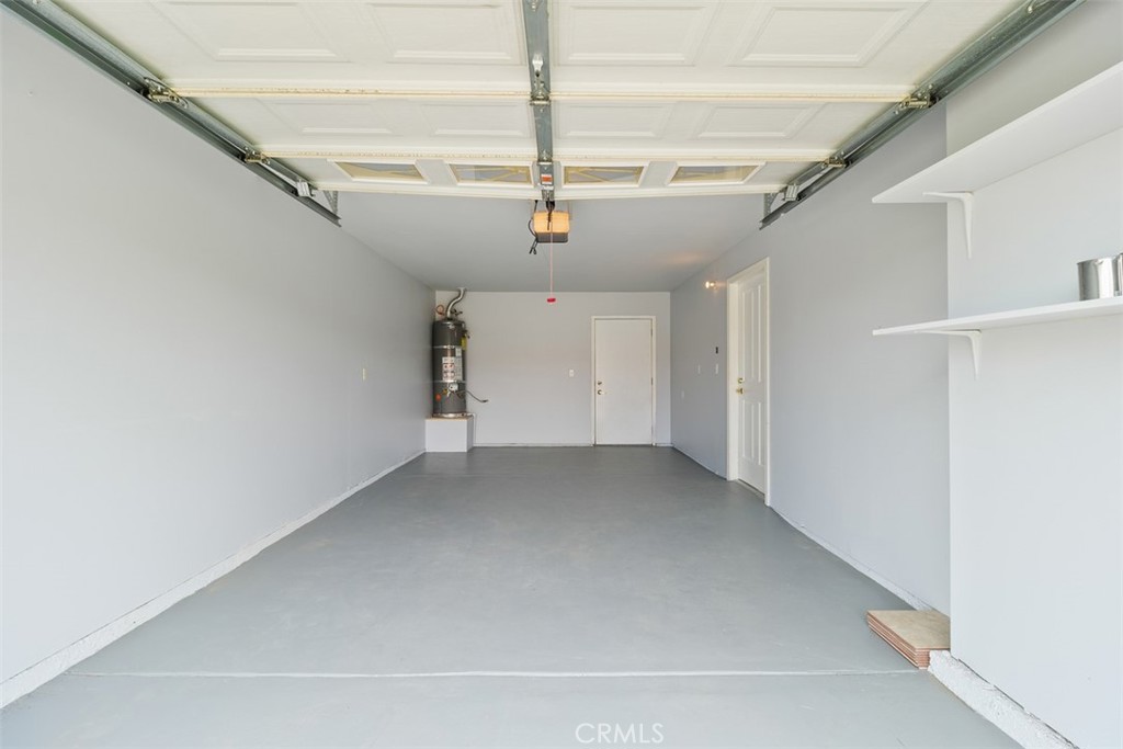 1078 Merrill Circle Hemet, CA 92545 - Photo 28 of 33 a view of a big room with a ceiling fan