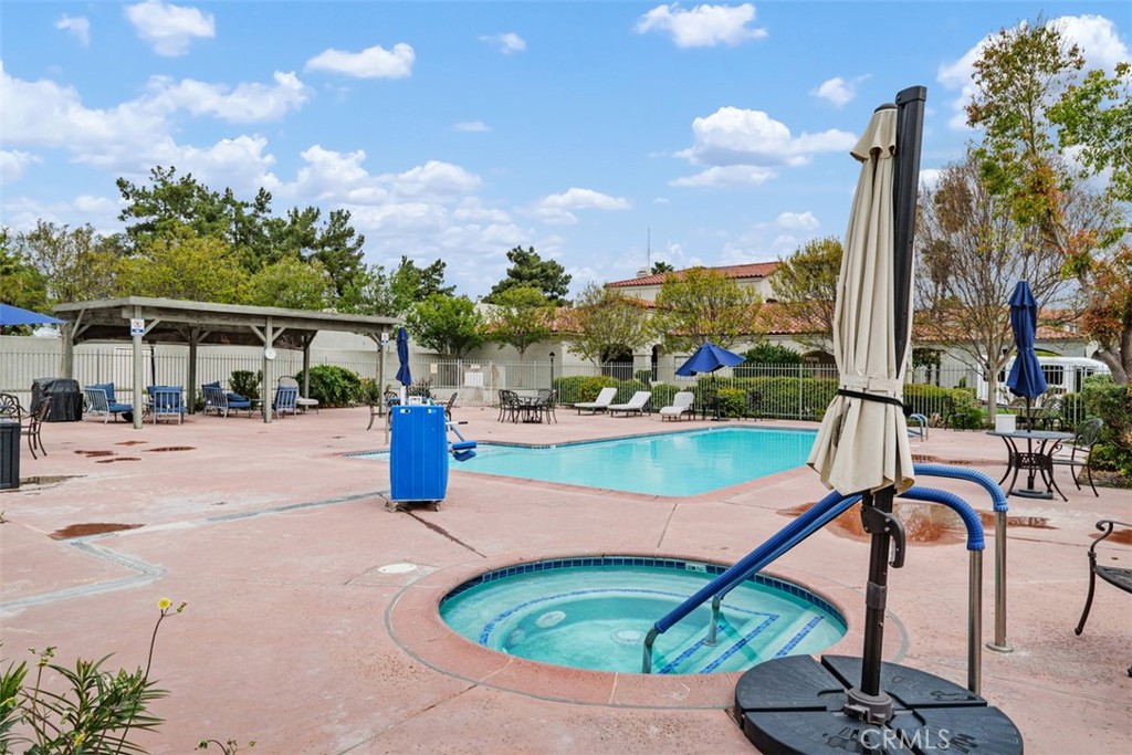 1078 Merrill Circle Hemet, CA 92545 - Photo 29 of 33 a view of swimming pool