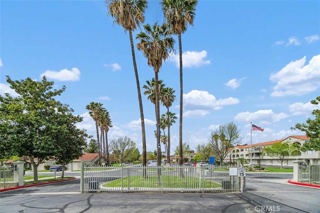 1078 Merrill Circle Hemet, CA 92545 - Photo 33 of 33 a view of a city