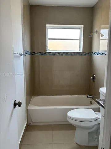 $1,700 | 1821 Northeast 168th Street, Unit C4, North Miami Beach, FL 33162