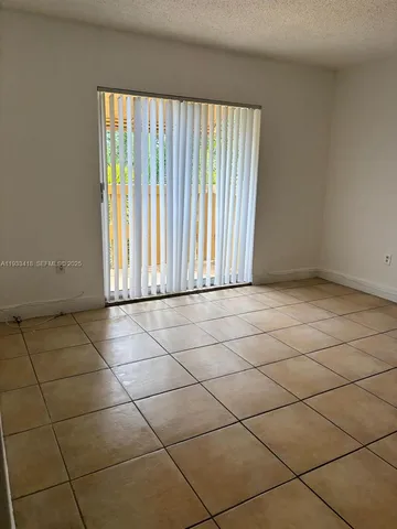 $1,700 | 1821 Northeast 168th Street, Unit C4, North Miami Beach, FL 33162