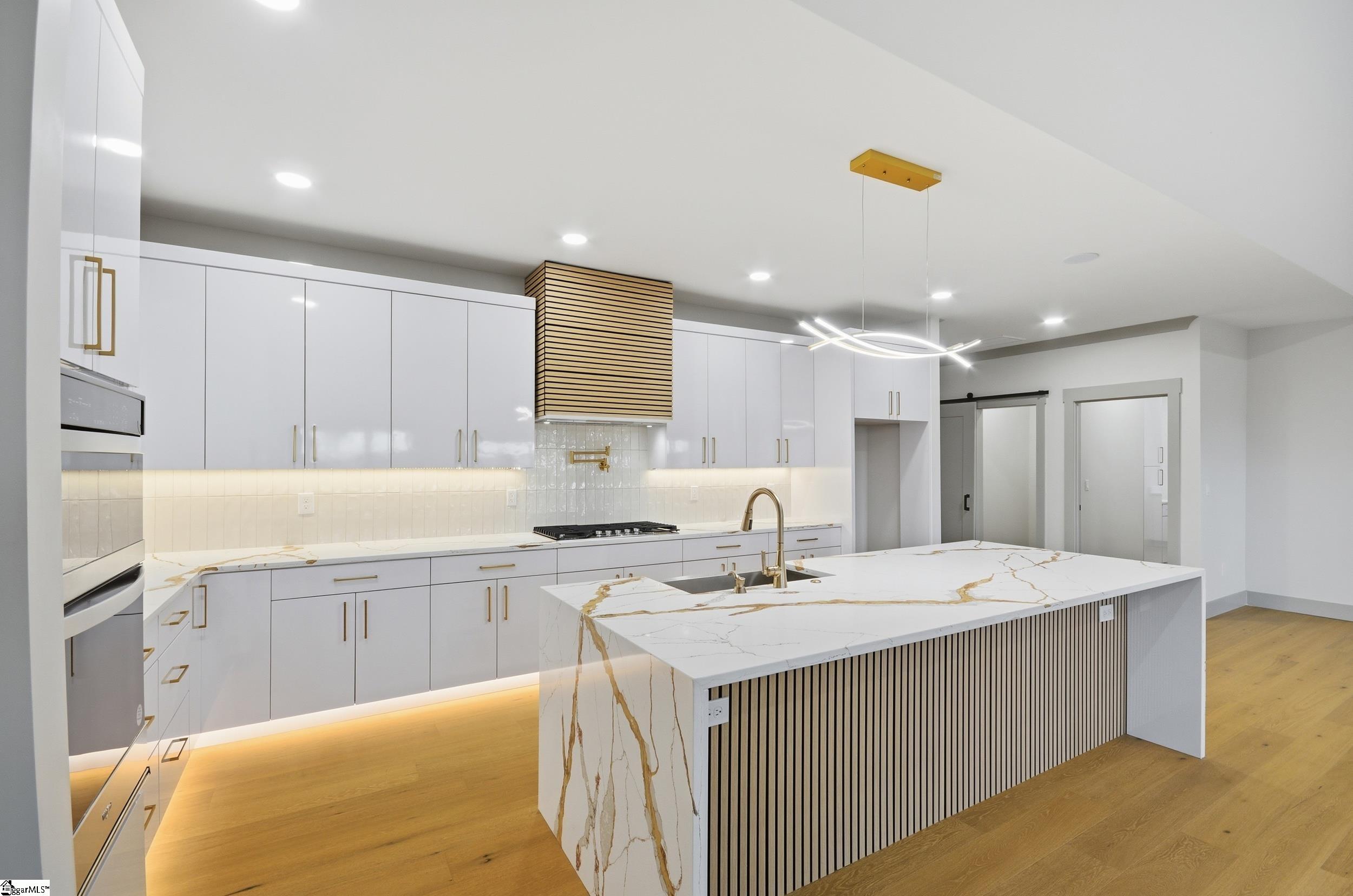 301 Jacquline Lane Greenville, SC 29607 - Photo 8 of 44