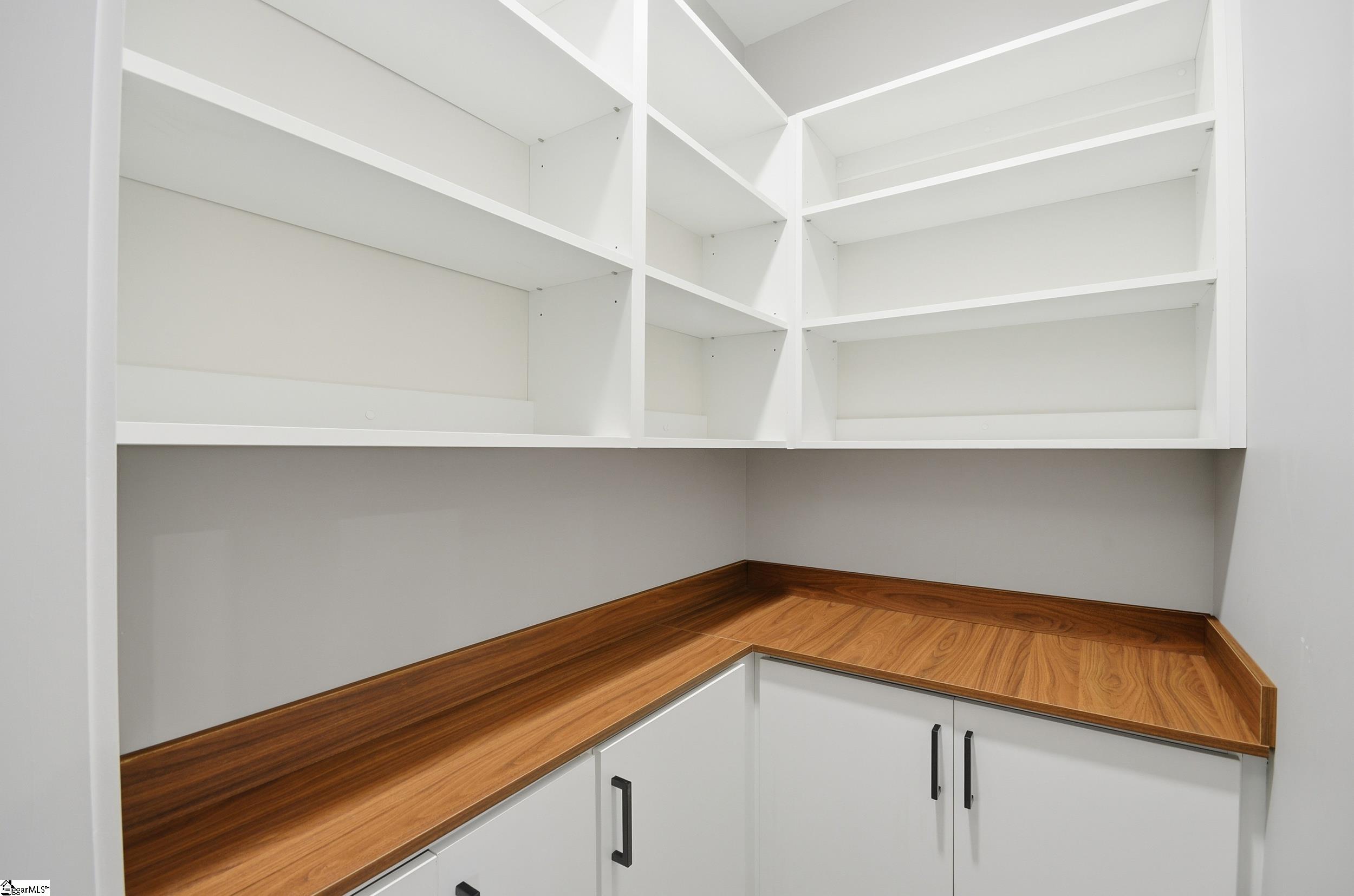 301 Jacquline Lane Greenville, SC 29607 - Photo 9 of 44