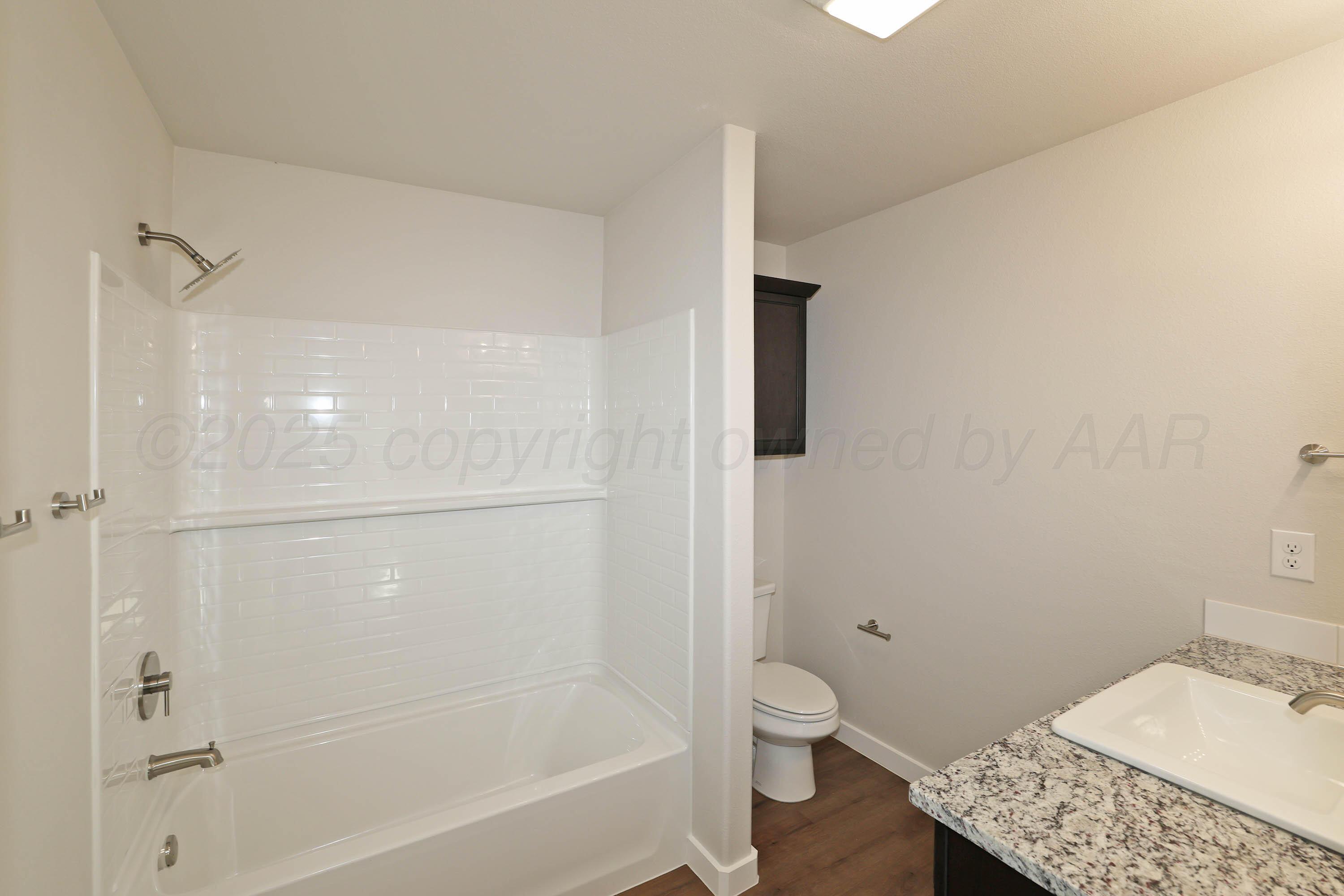 3003 Swenson Street Amarillo, TX 79124 - Photo 14 of 23 12-Primary Bath