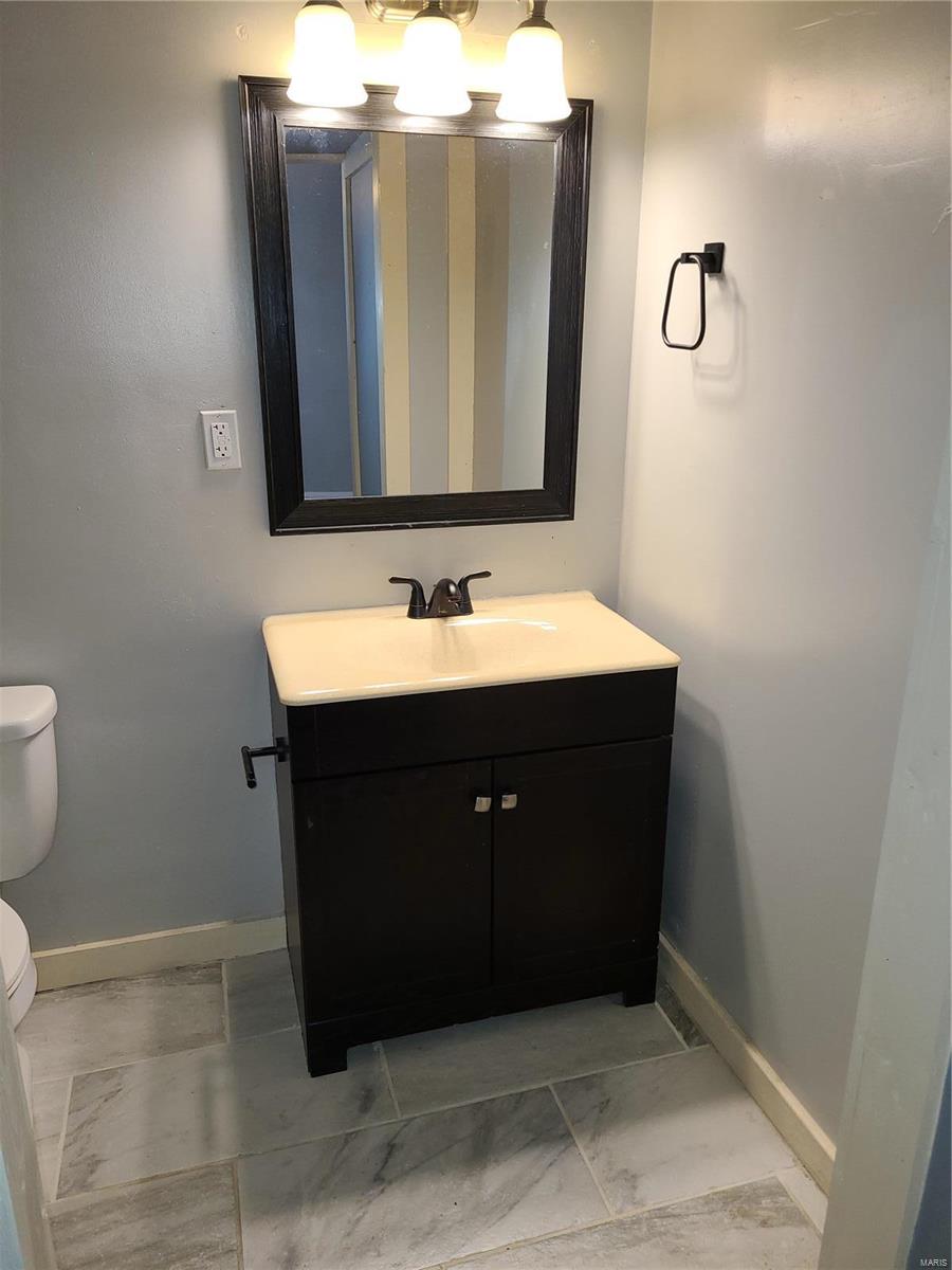 2130 Johnson Road Granite City, IL 62040 - Photo 13 of 25 Gallery Image 13