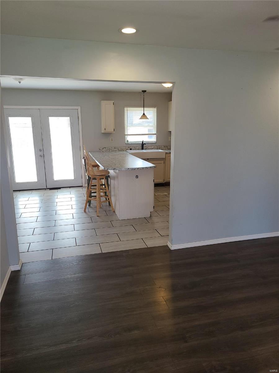2130 Johnson Road Granite City, IL 62040 - Photo 4 of 25 Gallery Image 4