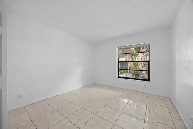 $2,000 | 9905 Pineapple Tree Drive, Unit 210, Boynton Beach, FL 33436