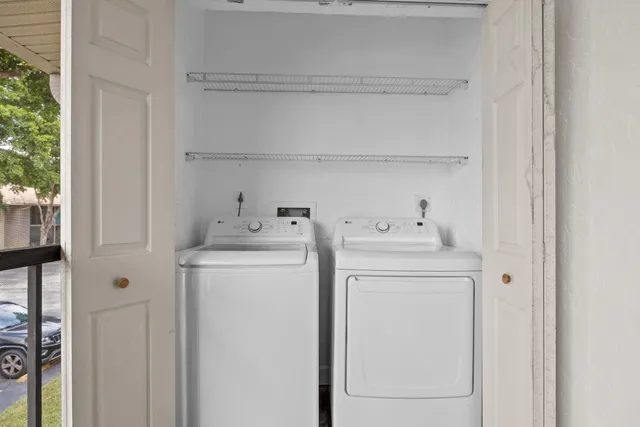 $2,000 | 9905 Pineapple Tree Drive, Unit 210, Boynton Beach, FL 33436