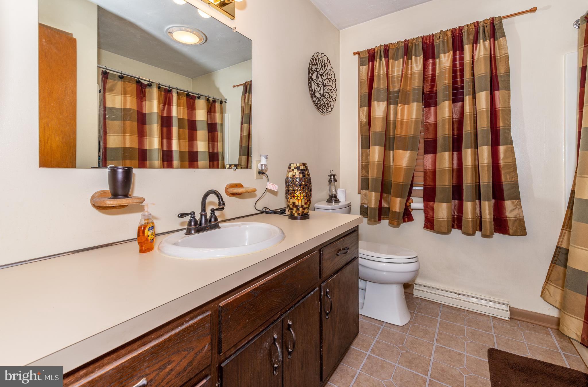 3640 Village Road Dover, PA 17315 - Photo 16 of 27 Main Bath